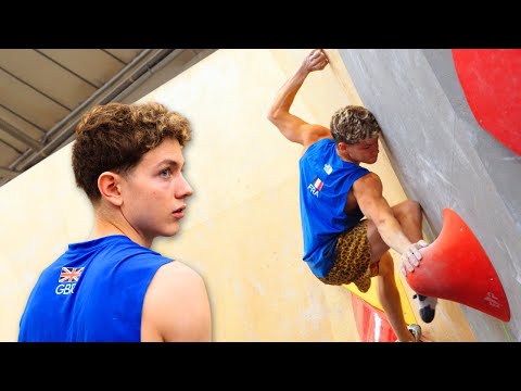 Crazy boulders with next-level French team 🔥
