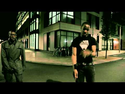 Avelino - Right Now ft Hurricane Hunt [Music Video] Link Up TV