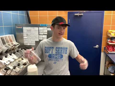 How To Make  A Chocolate MilkShake At Dairy Queen