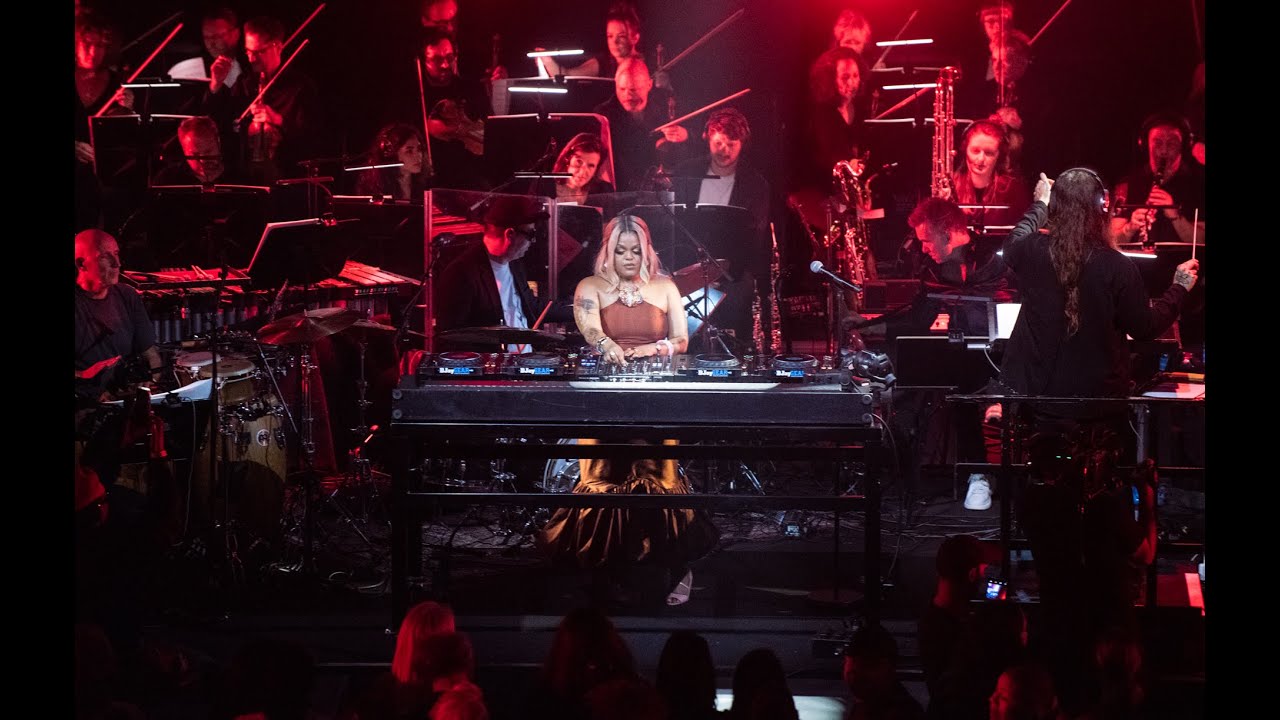 DBN Gogo & Metropole Orkest - Amapiano (Live at ADE 2025)