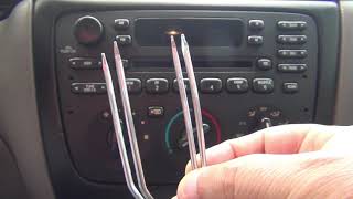 2001-2007 Ford Taurus Car Radio Removal