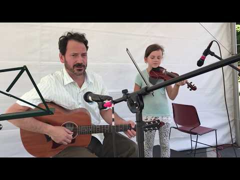 Livin' La Vida Folka - Father Daughter Combo Pearl and Papi  Rock Seattle Folklife Festival