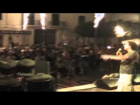 Franco Morgia de I BEANS live in Riesi (Sto piangendo, Come pioveva, Cara - I Beans)