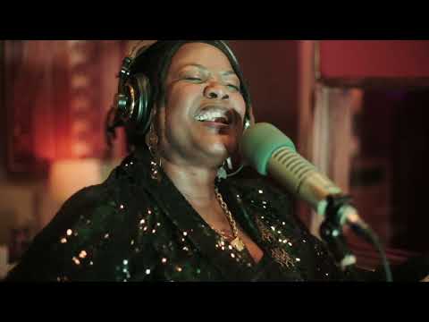 Kyshona - Carolina (Official Performance Video)