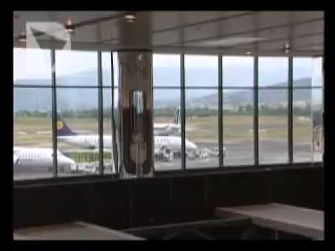 PERETOLA, INAUGURATO IL NUOVO TERMINAL, ROSSI E RENZI D'ACCORDO SULLA NUOVA PISTA