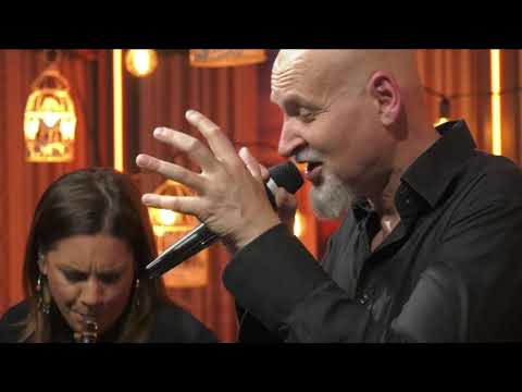 DIVLJE JAGODE -  LOVE IS IN YOUR HANDS (DALIBOR PETKO SHOW CMC TV)