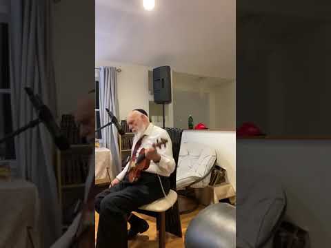 Borchi Nafshi Carlibach Playing Glazerson and son