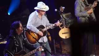 Jerry Jeff Walker and The Nitty Gritty Dirt Band - &#39;Mr Bojangles&#39; (Nashville, 2015)