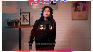 Download lagu Berbeza kasta kalia siska mp3