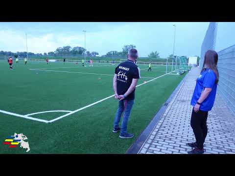 Alles dreht sich um den Fußball...