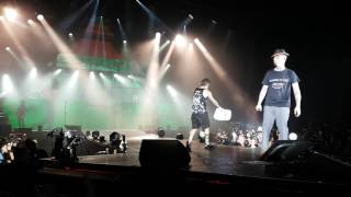 J-ax &amp; Fedez L&#39;ITALIA PER ME PALAPARTENOPE NAPOLI