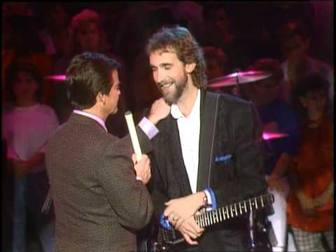 Dick Clark Interviews Mike and the Mechanics - American Bandstand 1986