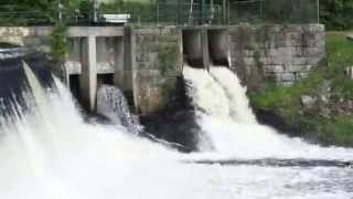 preview picture of video 'Pittsfield Dam, Pittsfield, NH. 064'