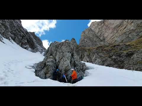 Bucegi Valea Bucsoiului Valea Morarului Mai 2020