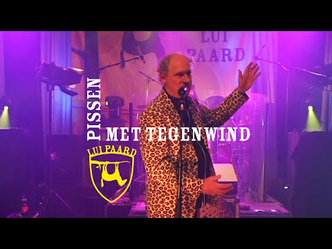 Lui Paard - Pissen met Tegenwind