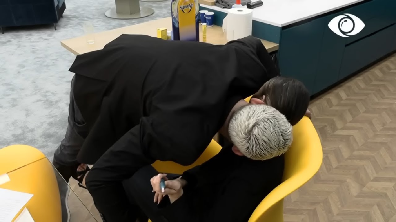 Luizi i dhuron puthje në qafë Kiarës