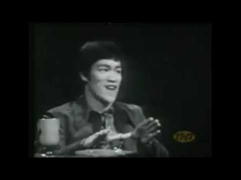 Bruce Lee's  DISS - Interview und die geheime Kunst des Bäm's!
