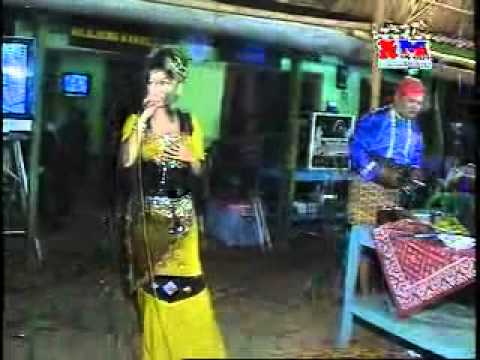 IKIF KAWASHIMA. Harga Diri