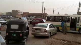 preview picture of video 'Traffic at Souq Khartoum'