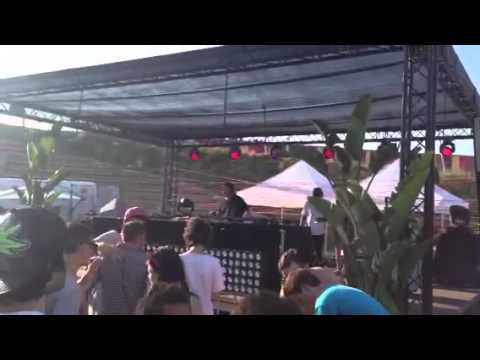 Dj Qu at off sonar 2013
