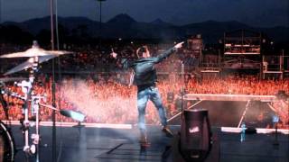 Tiziano Ferro - Y está oscuro