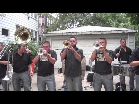 La Eskandalozza Banda Viento Chicago's Number 1 Block party (Wolcott Block Party)