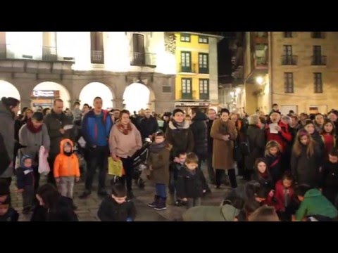 Hitzartu: Erabakitzeko eskubidearen aldeko kriseiluen gaua.