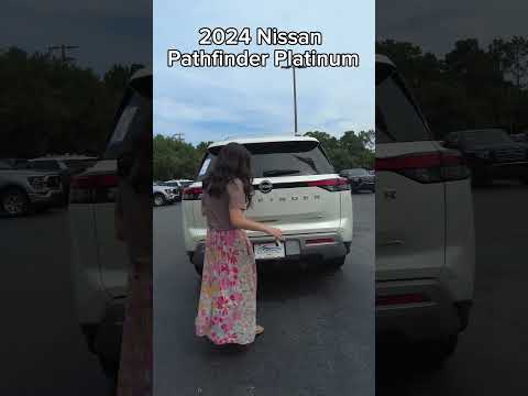 Handsfree Motion Activated Liftgate on the 2024 Nissan Pathfinder Platinum! #nissanpathfinder