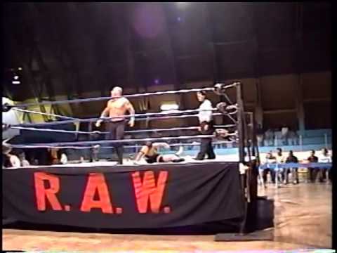 Chi Chi Cruz vs Eddie Watts - 2001