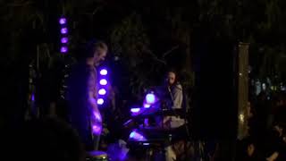 Bajo la piel (Alice Wonder + Xoel López)