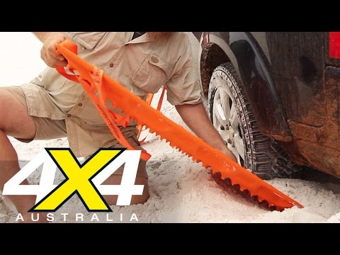 How to use Maxtrax recovery boards | 4X4 Australia