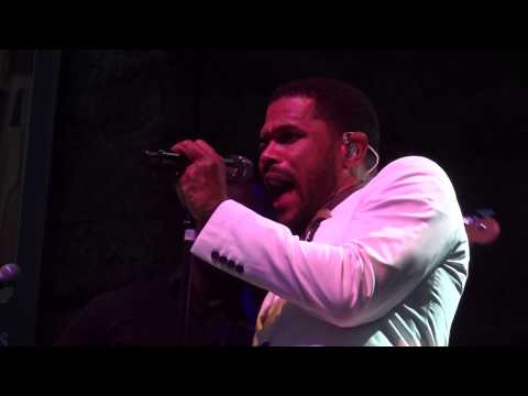 Maxwell Live - 06.23.14, "Bad Habits"