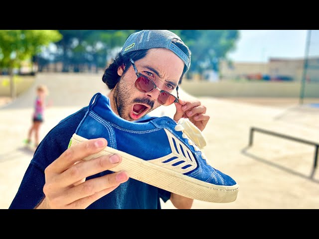 Vídeo relacionado con Zapatillas para niños, Zapatillas de Skateboard con Dos Ruedas, luz Ajustable con Cambio de Color, Carga USB, universales para Chicos y Chicas, Negro 38 EU.