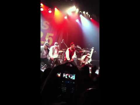 Tyler Medeiros & Danny Fernandes preforming Girlfriend @ Kiss925fm Spring It On @Sound Academy 2011