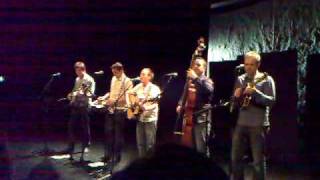 G2 Bluegrass band, In the early morning rain, Boulevardteatern
