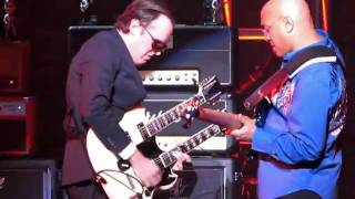 Joe Bonamassa - Young Man Blues [Arlene Schnitzer Concert Hall 2011] (HD)