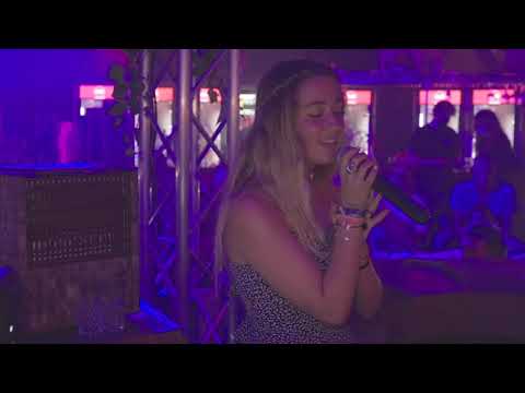 Lucia De Decker @ Boho Village Experience singing Wicked game