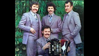 RAMON  AYALA Y SUS BRAVOS DEL NORTE TRES MIL CIGARROS KARAOKE