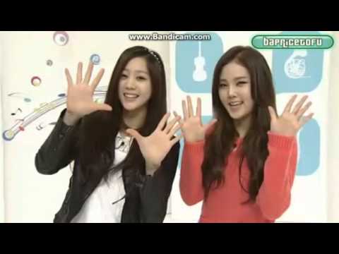 [ArirangTV Pops In Seoul] 130322 SKarf's Tasha & EvoL's Hayana MC cut
