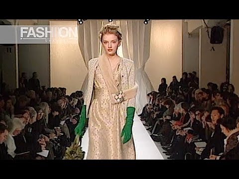 MOSCHINO Fall 2004 2005 Milan - Fashion Channel