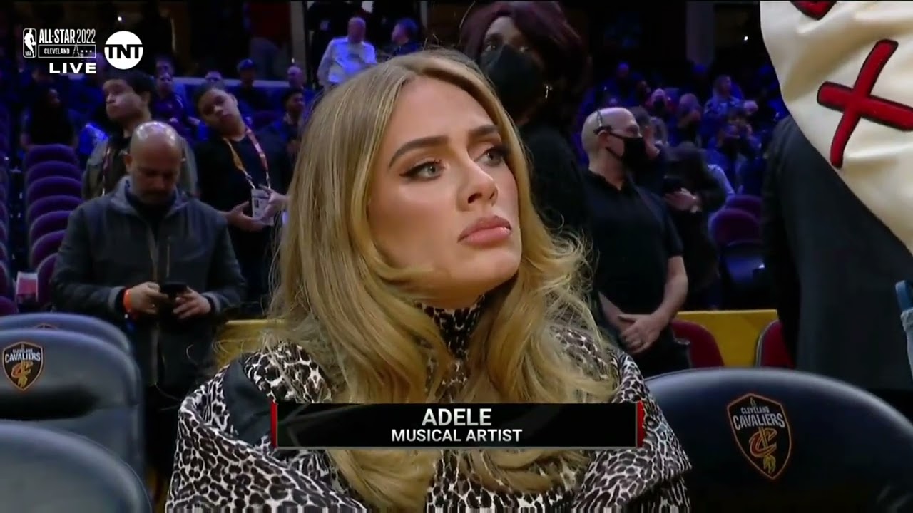 Stan Twitter: Adele at the #NBA game ignoring the camera #adele