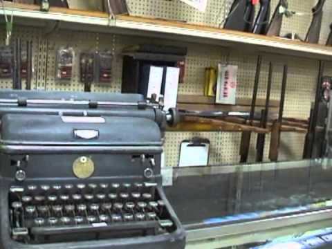 Des Moines East Village Betts Hardware 9-2002