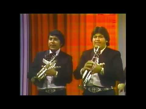(1977) Mariachi Tenampa - Val De La O Show "La Bikina"