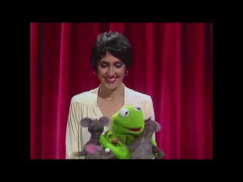 The Muppet Show - 503: Joan Baez - Curtain Call (1980)
