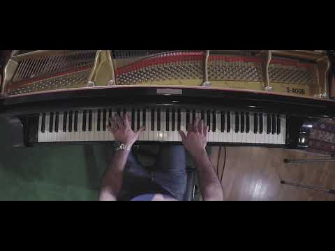 Roberto Porzio​ playing “Senza Dicere Niente” Giovanni Block