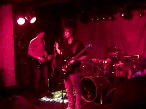 Auto De Fe - Across The River - Live at Monto Water Rats