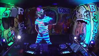 Download lagu DJ Aisyah Jatuh cinta pada Jamila - Akimilaku mp3