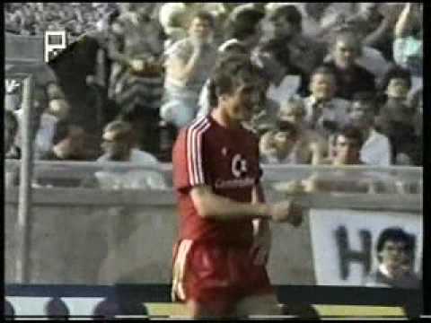 German Cup Final 1985 (Uerdingen v Bayern) (3/4)