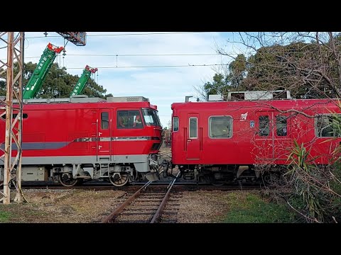 EL120+6017F+6001F中間車 ミュージックホーンを鳴らしてダイヤモンドクロッシング通過