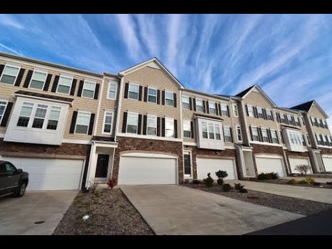 3 bed/3.5 bath townhouse in Suncrest Village - Available 06/02/2027 property video